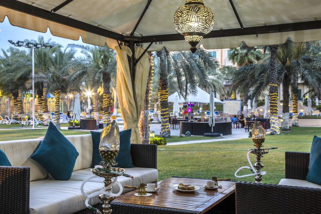 Metropolitan Al Mafraq Отель 4*